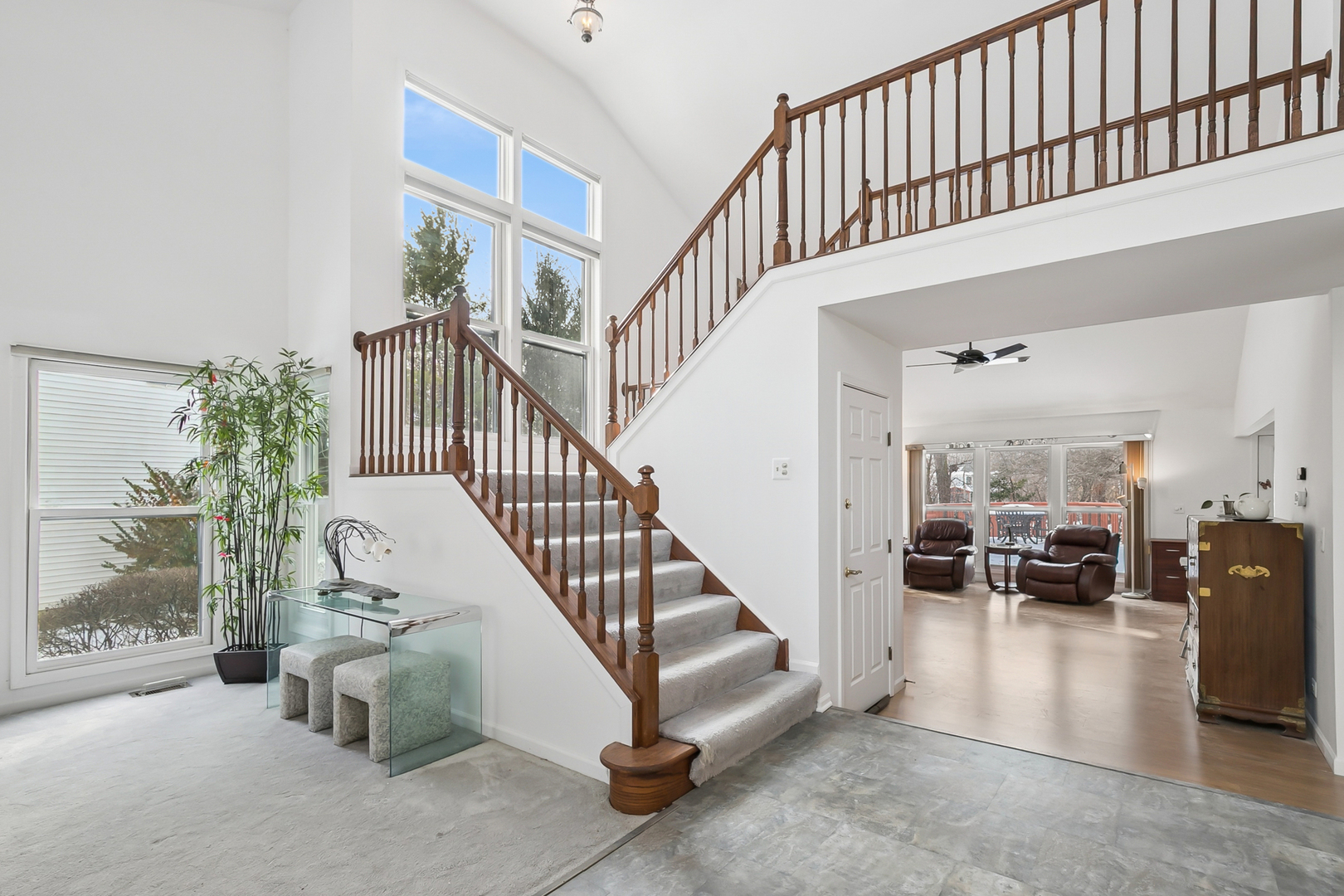 62 S Fiore Parkway, Vernon Hills, IL 60061