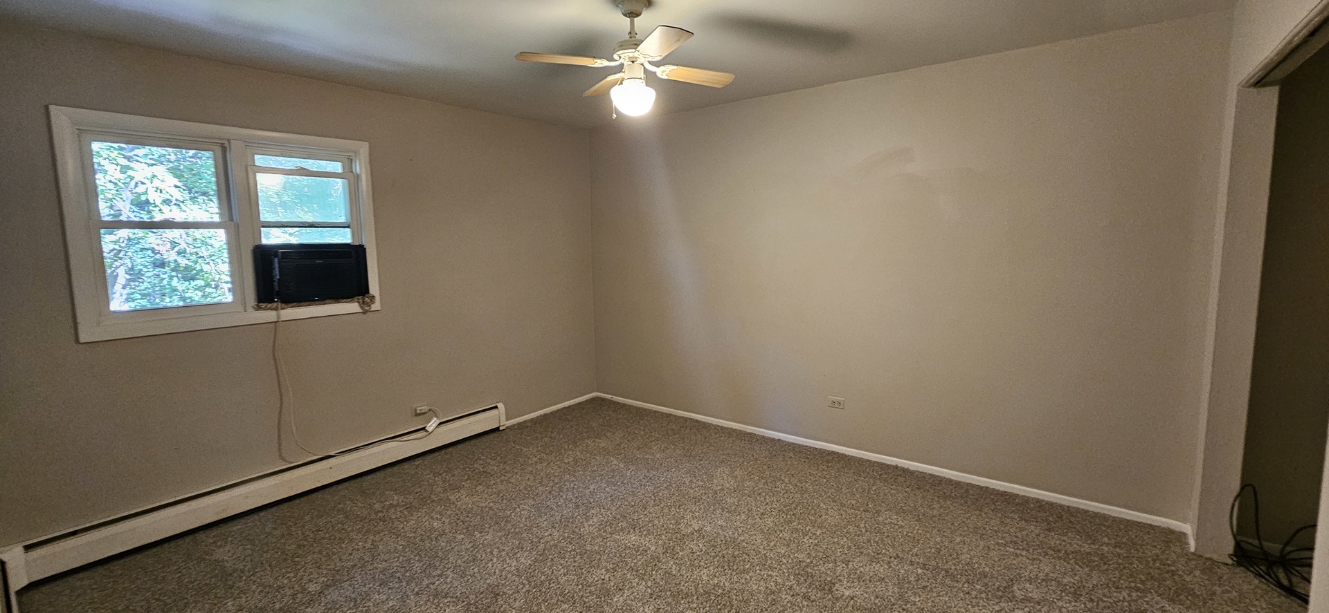 111 ARTHUR Avenue #111, Fox Lake, IL 60020