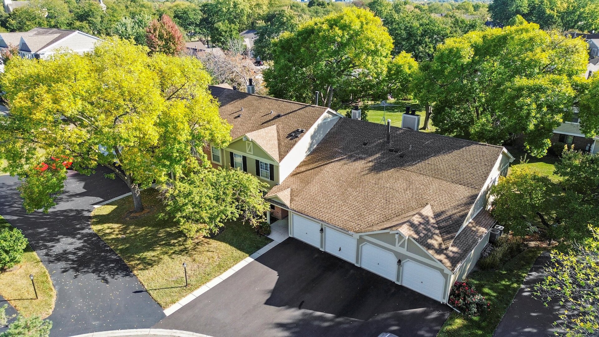 136 Wolcott Court #O2, Schaumburg, IL 60193
