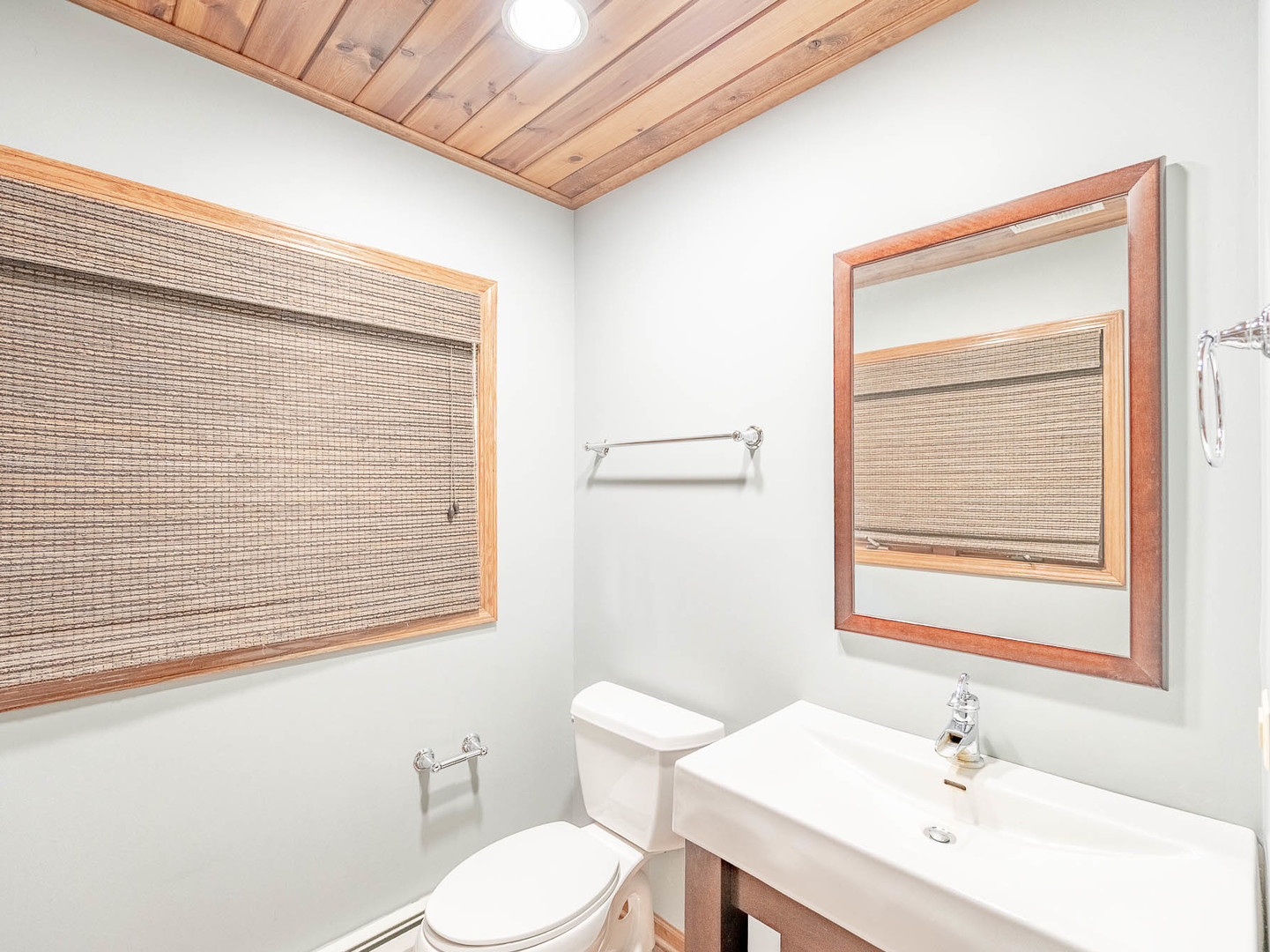 21 E Stonegate Drive, Prospect Heights, IL 60070