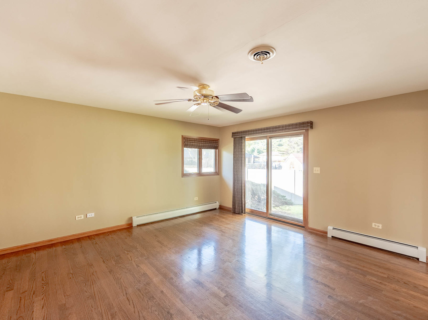 21 E Stonegate Drive, Prospect Heights, IL 60070