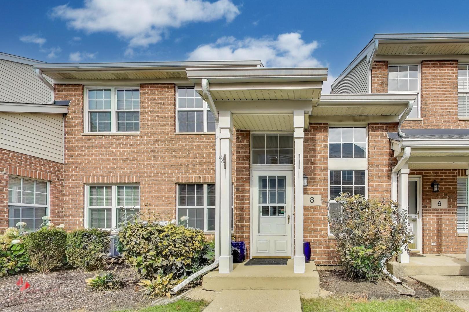 8 Donald Court, Elmhurst, IL 60126