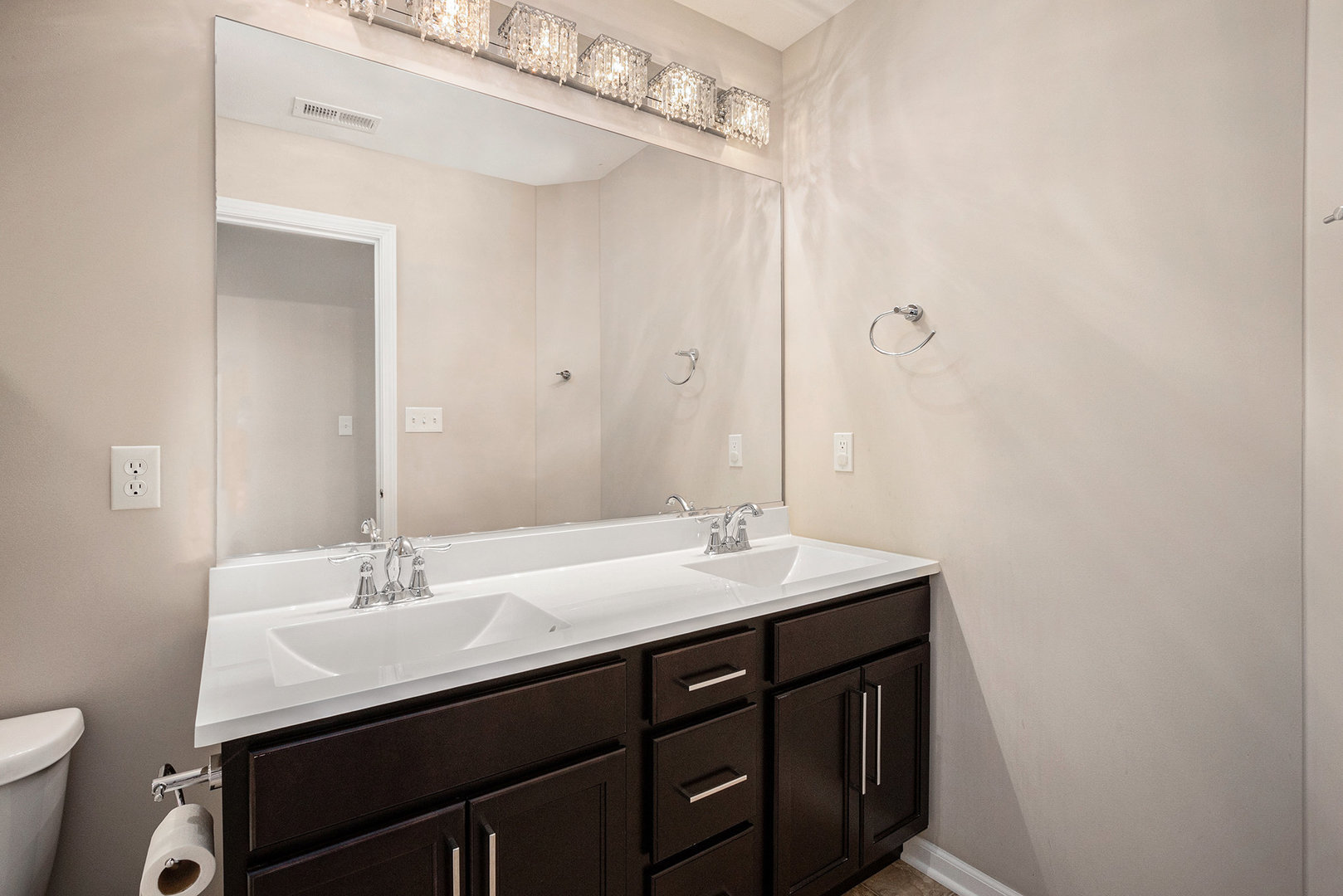 2551 Kerry Drive, Valparaiso, IN 46385