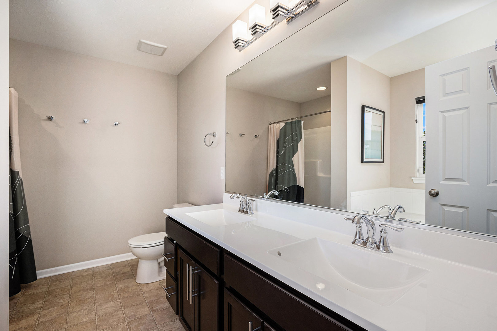 2551 Kerry Drive, Valparaiso, IN 46385