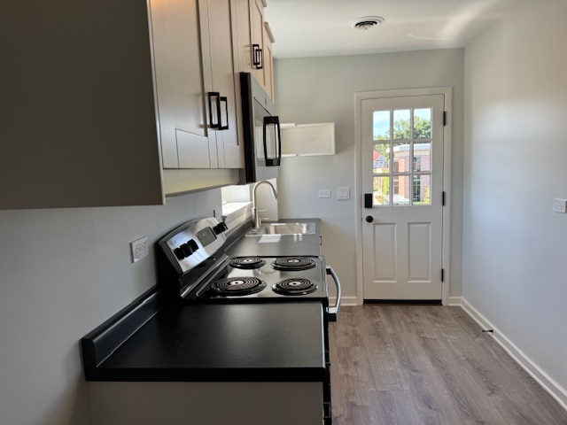 539 N Milwaukee Avenue #4, Libertyville, IL 60048