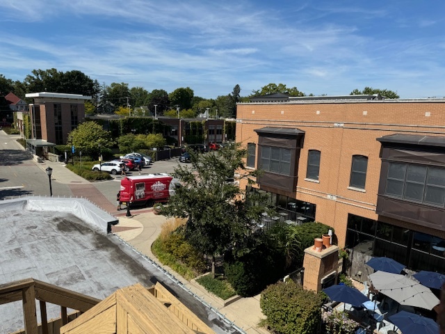 539 N Milwaukee Avenue #4, Libertyville, IL 60048