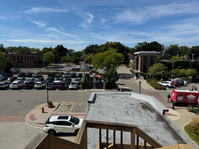 539 N Milwaukee Avenue #4, Libertyville, IL 60048