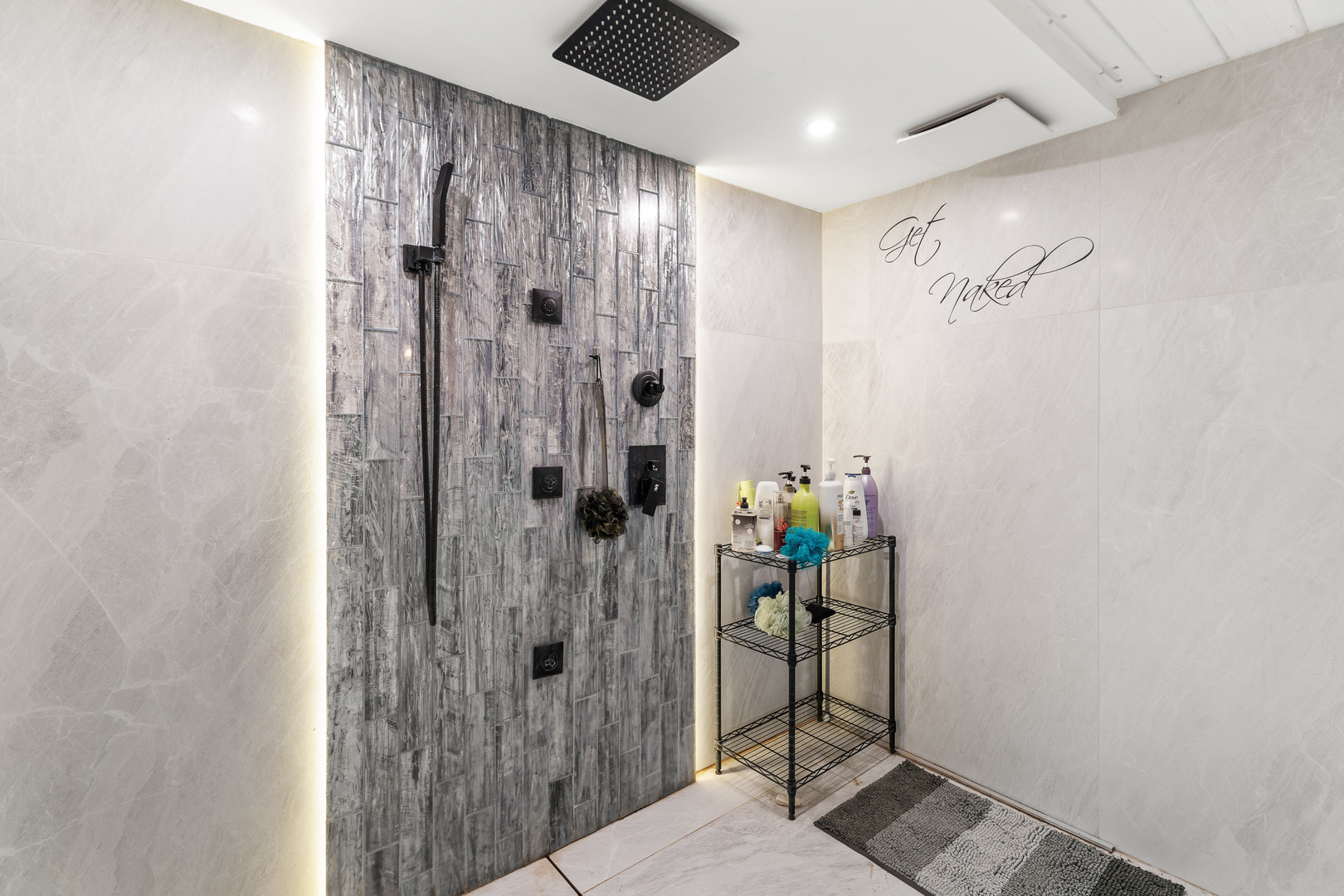 40 N TOWER Road #1E, Oak Brook, IL 60523