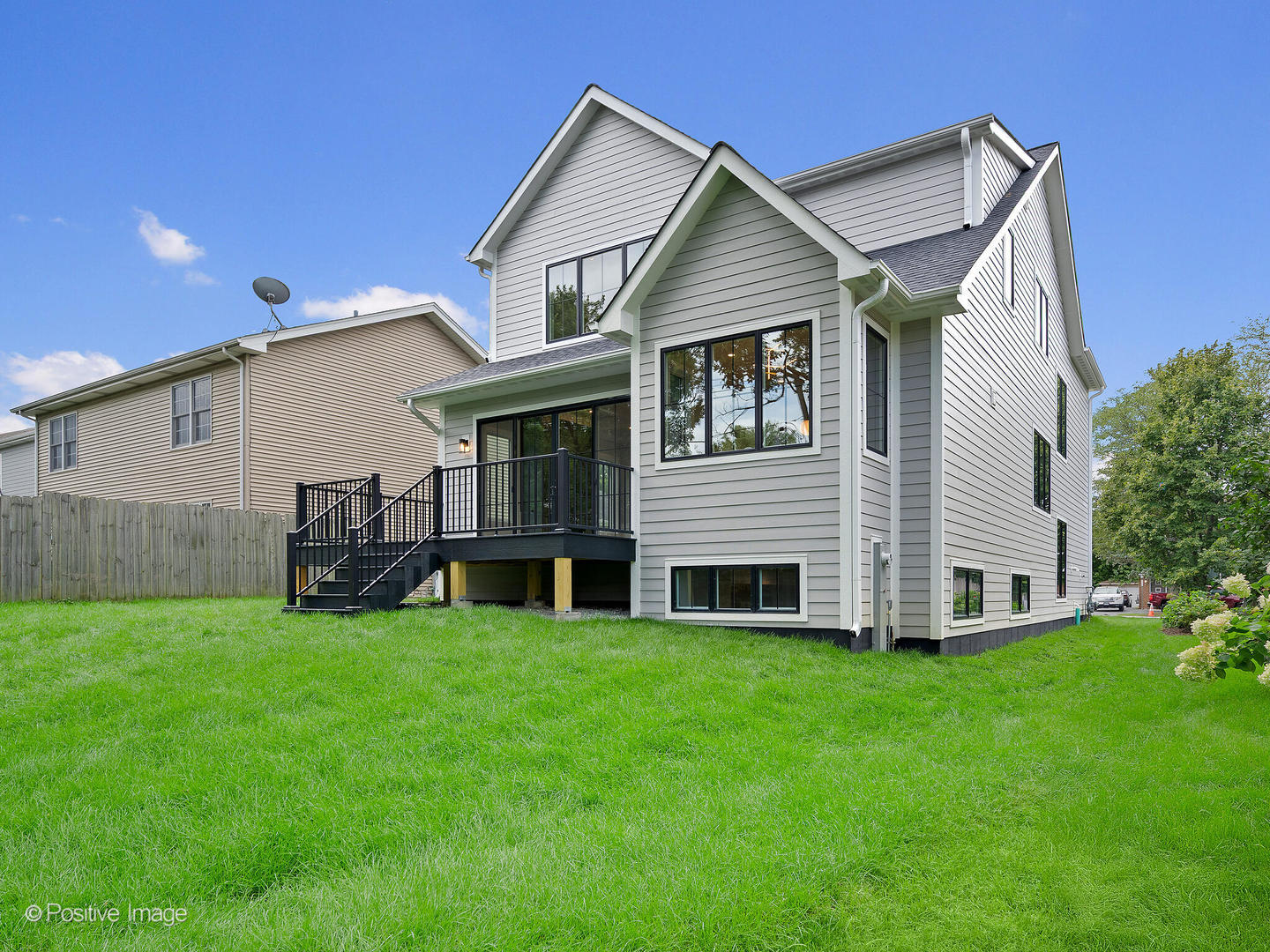 5515 Alabama Avenue, Clarendon Hills, IL 60514