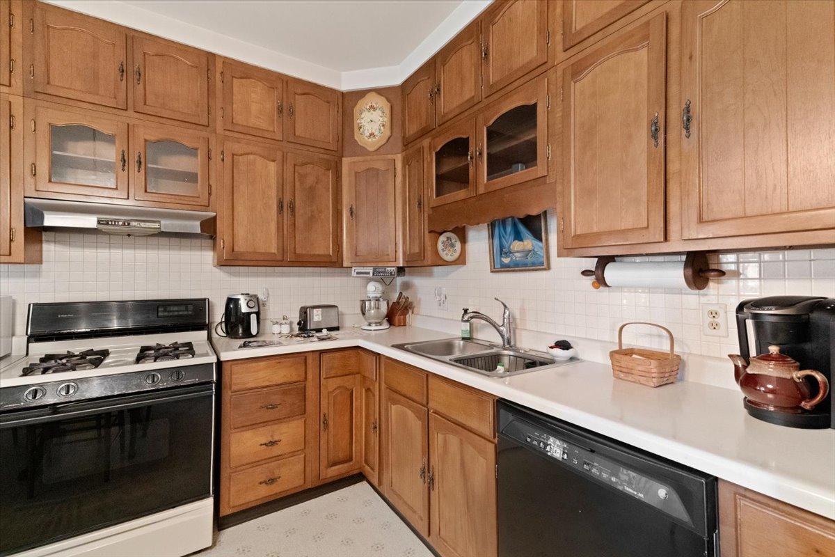 116 E Monaville Road, Lake Villa, IL 60046