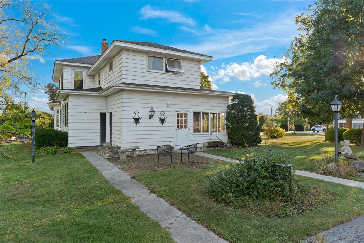 116 E Monaville Road, Lake Villa, IL 60046