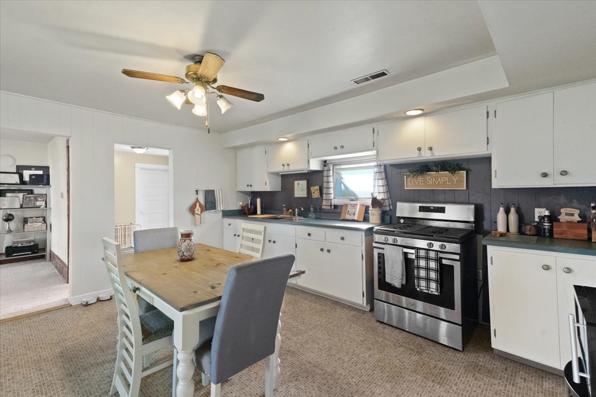 116 E Monaville Road, Lake Villa, IL 60046