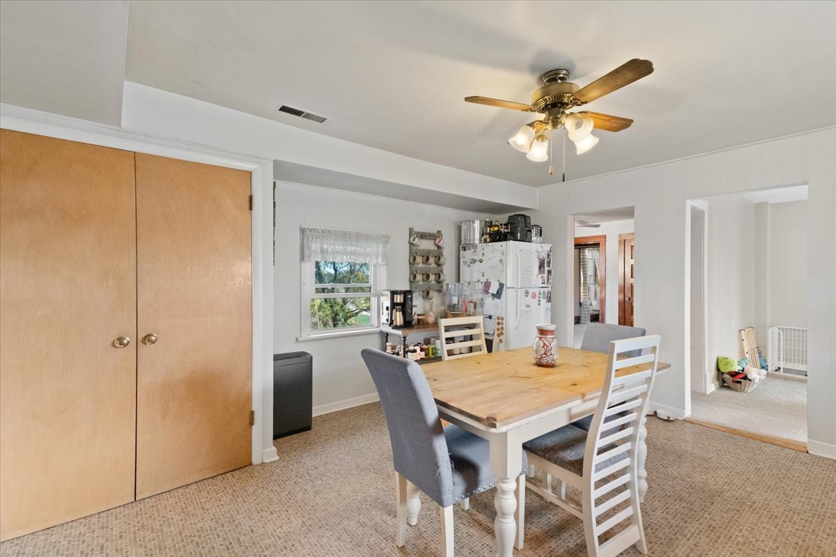 116 E Monaville Road, Lake Villa, IL 60046