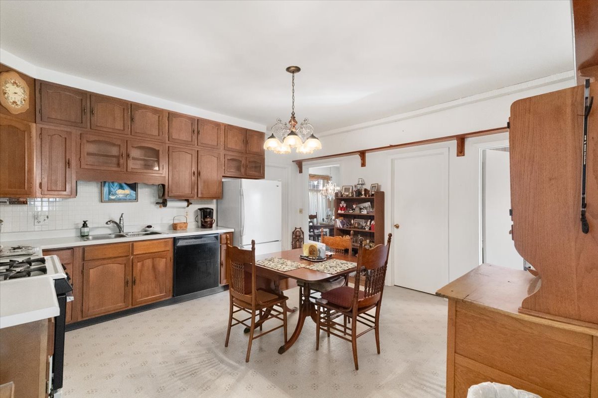116 E Monaville Road, Lake Villa, IL 60046