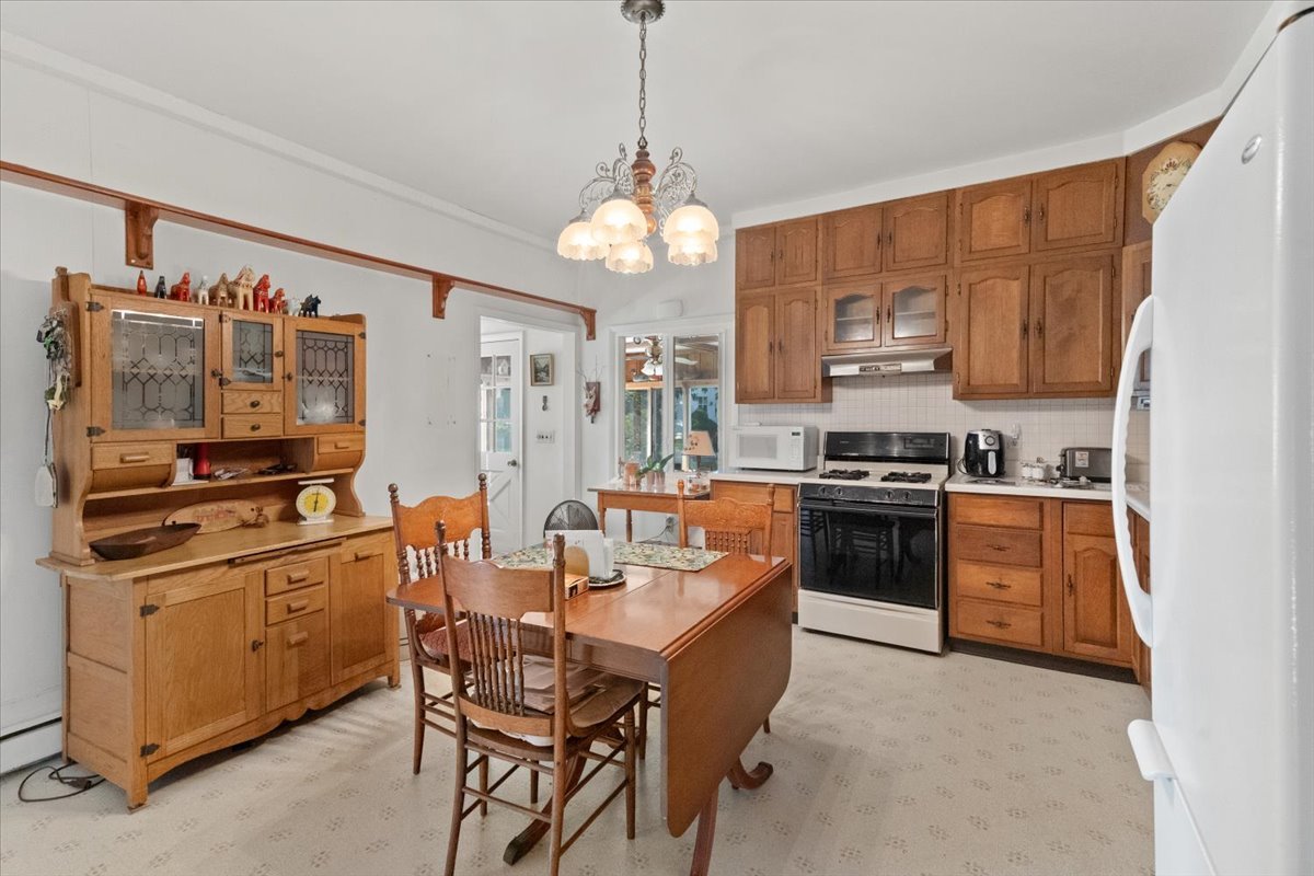116 E Monaville Road, Lake Villa, IL 60046