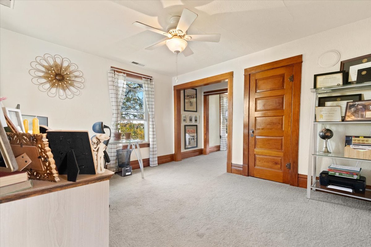 116 E Monaville Road, Lake Villa, IL 60046