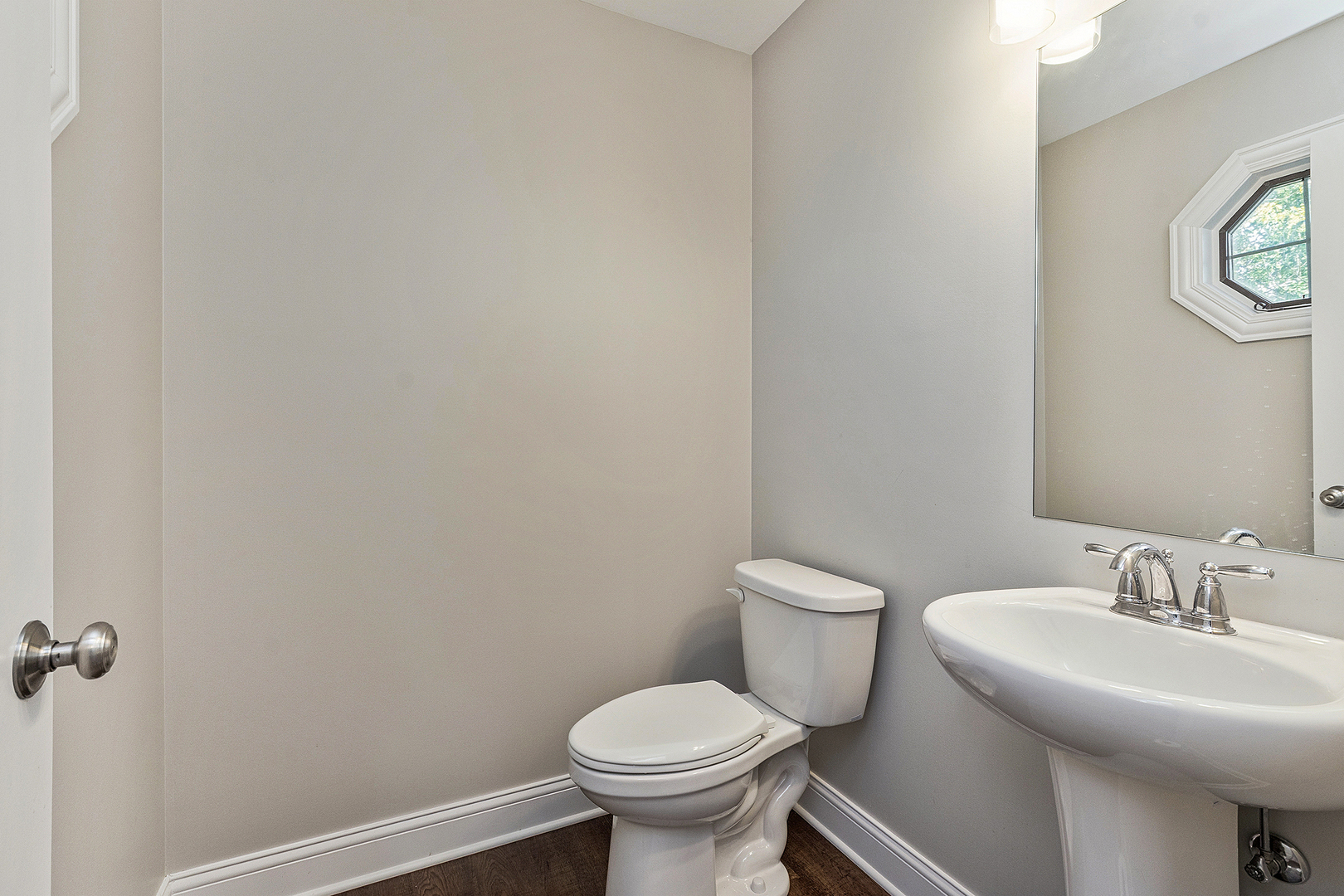 16150 Hillcrest Circle, Orland Park, IL 60467
