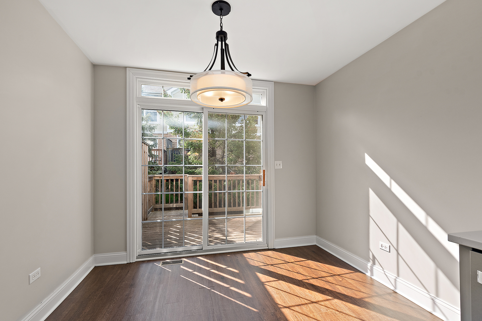 16150 Hillcrest Circle, Orland Park, IL 60467