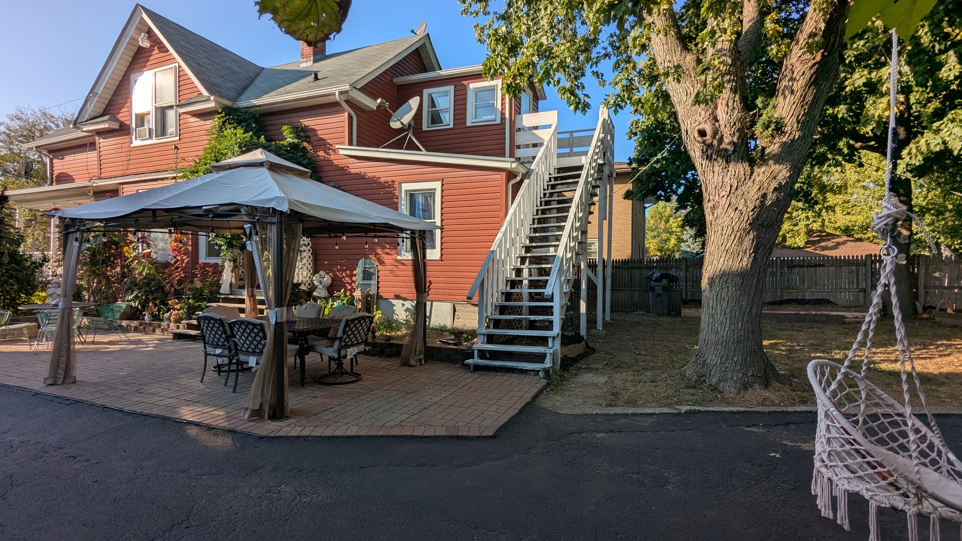 23 N JACKSON Street, Waukegan, IL 60085
