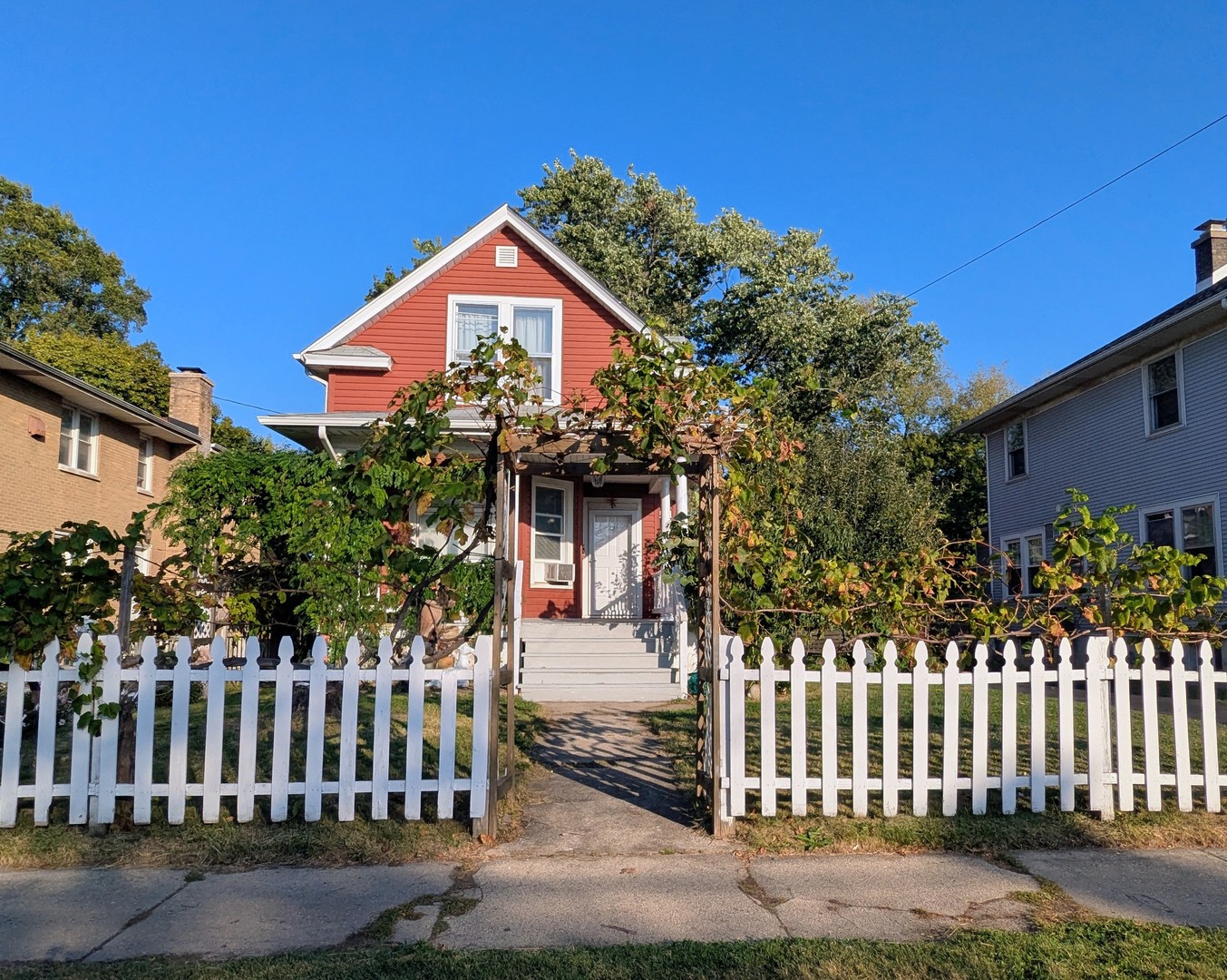 23 N JACKSON Street, Waukegan, IL 60085