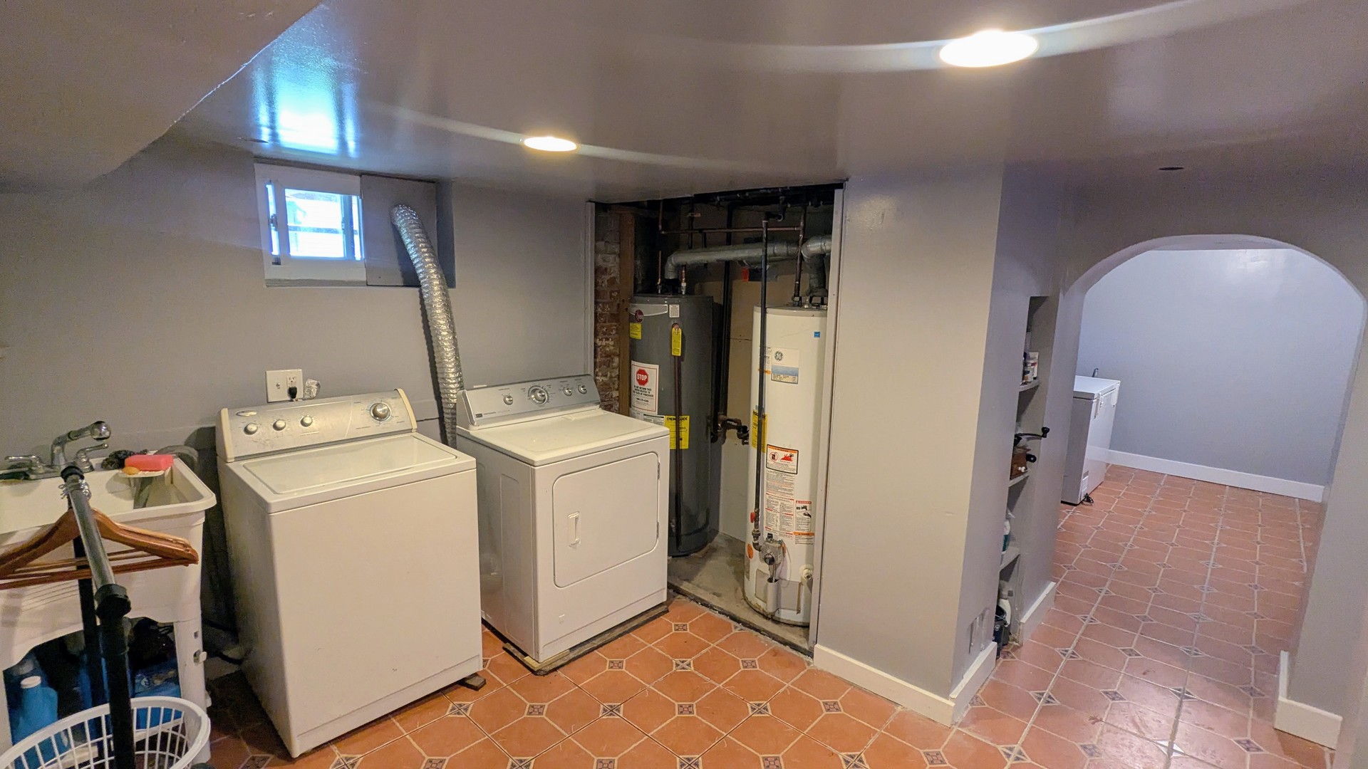 23 N JACKSON Street, Waukegan, IL 60085