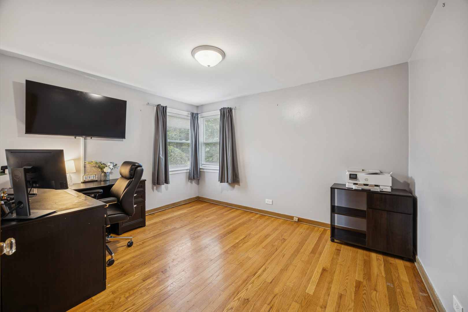 1908 BELLEVIEW Avenue, Westchester, IL 60154