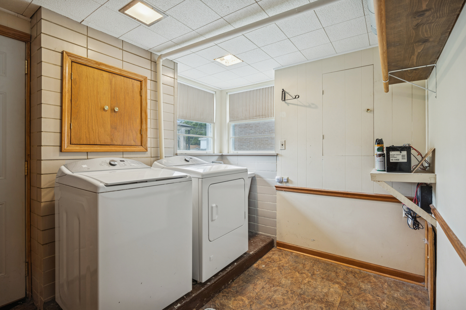 1908 BELLEVIEW Avenue, Westchester, IL 60154