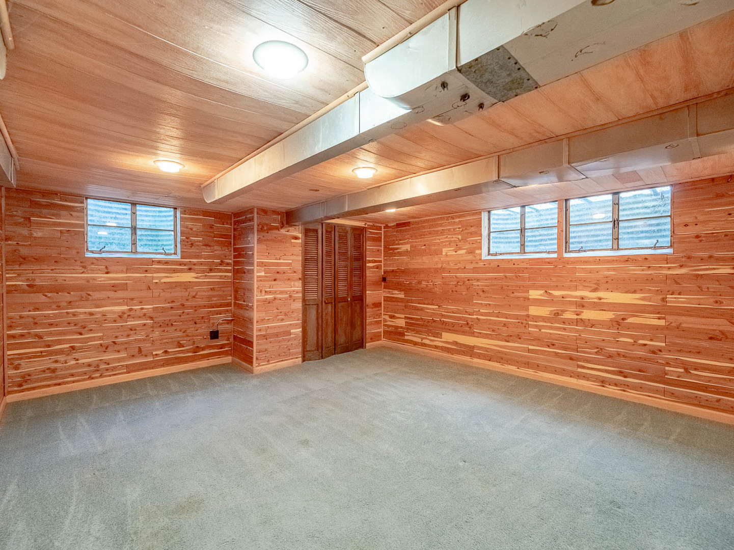 258 W Highland Drive, Chicago Heights, IL 60411