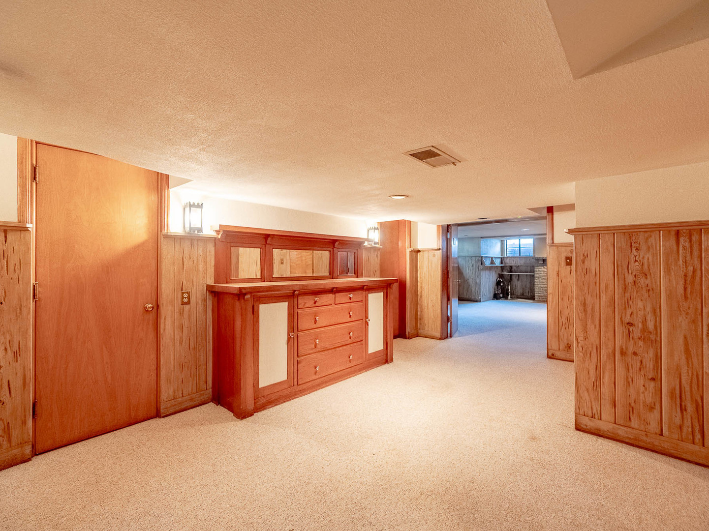 258 W Highland Drive, Chicago Heights, IL 60411