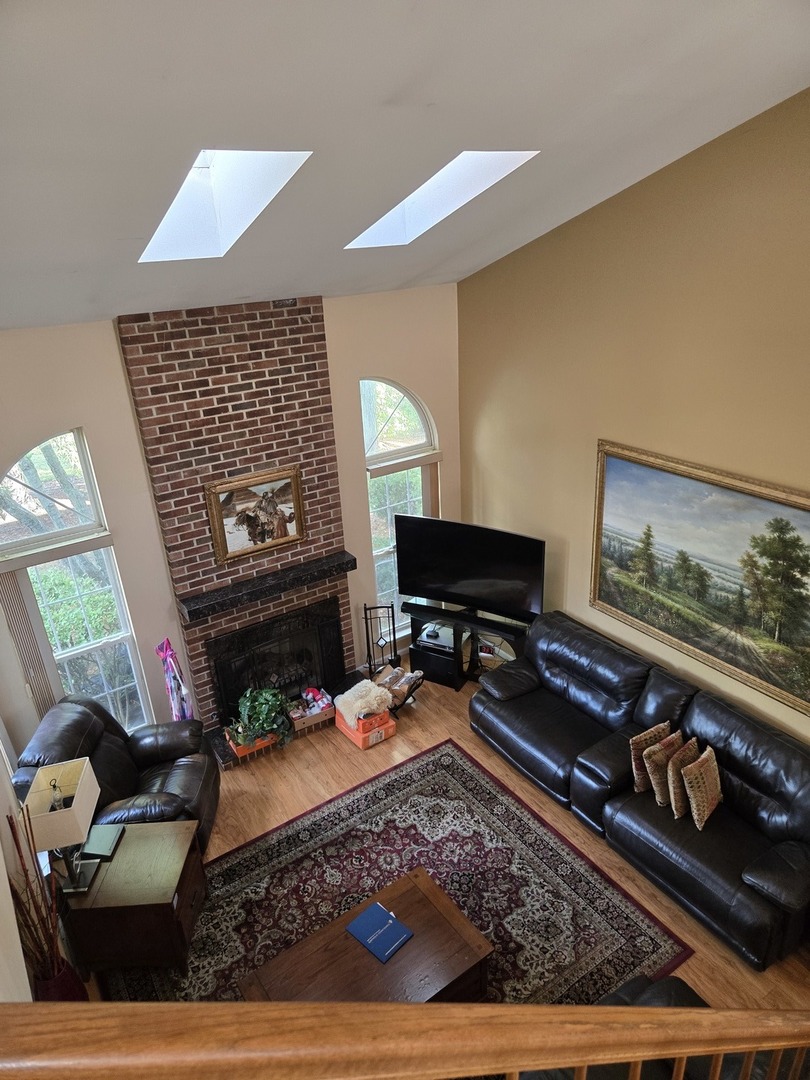 716 Clover Hill Court, Elk Grove Village, IL 60007