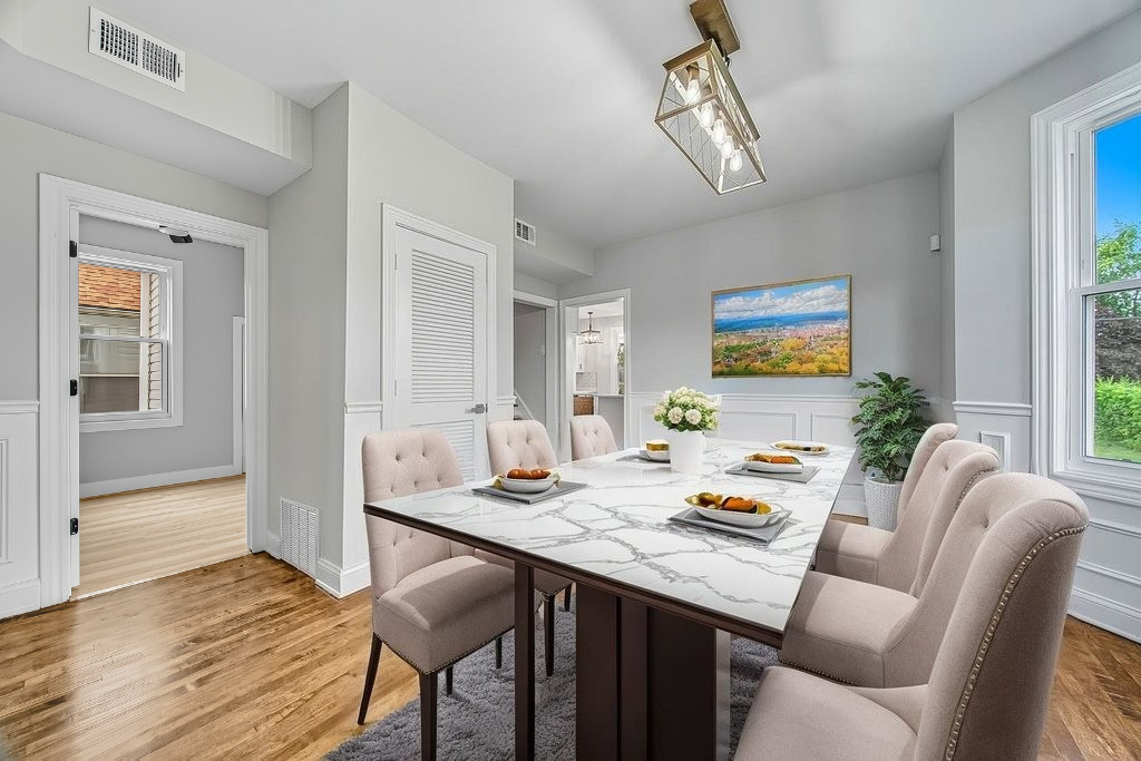 2823 Broadway Street, Blue Island, IL 60406