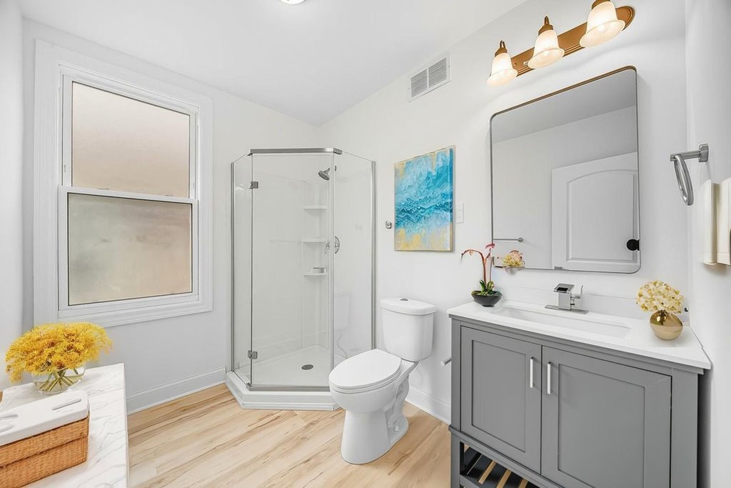 2823 Broadway Street, Blue Island, IL 60406