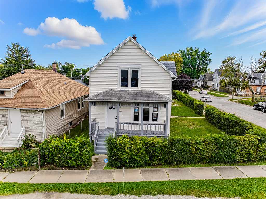 2823 Broadway Street, Blue Island, IL 60406