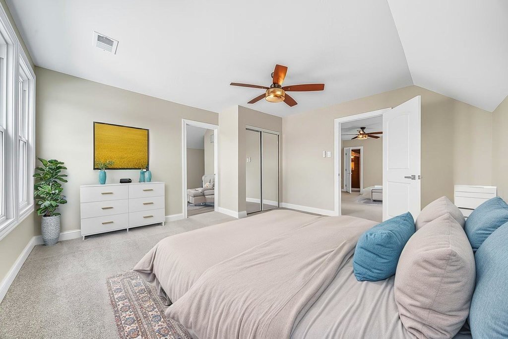 2823 Broadway Street, Blue Island, IL 60406