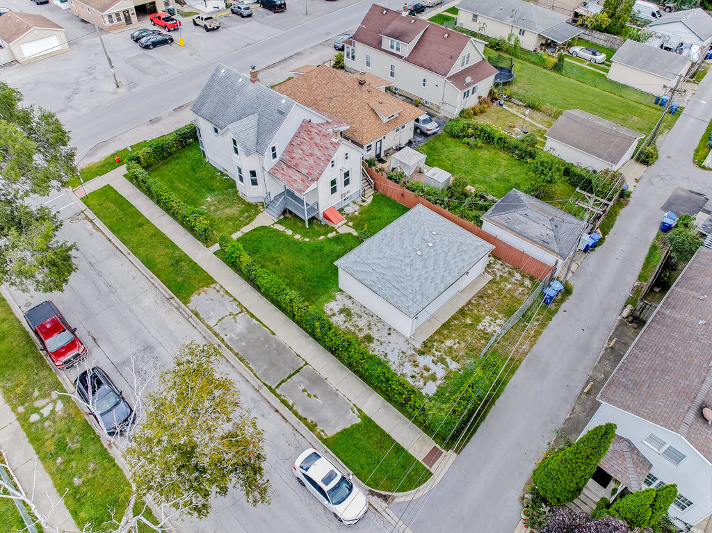 2823 Broadway Street, Blue Island, IL 60406