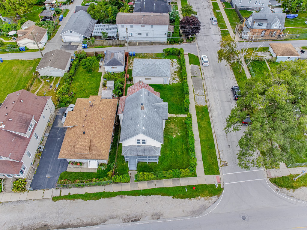 2823 Broadway Street, Blue Island, IL 60406