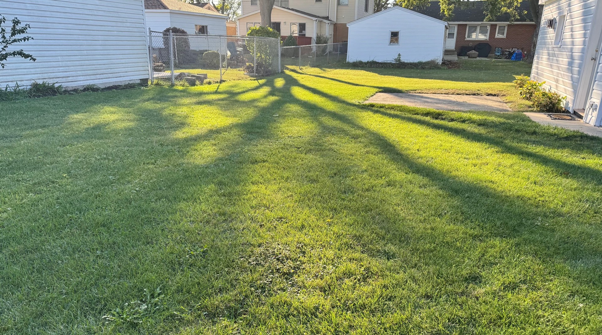 1440 S 4th Avenue, Des Plaines, IL 60018