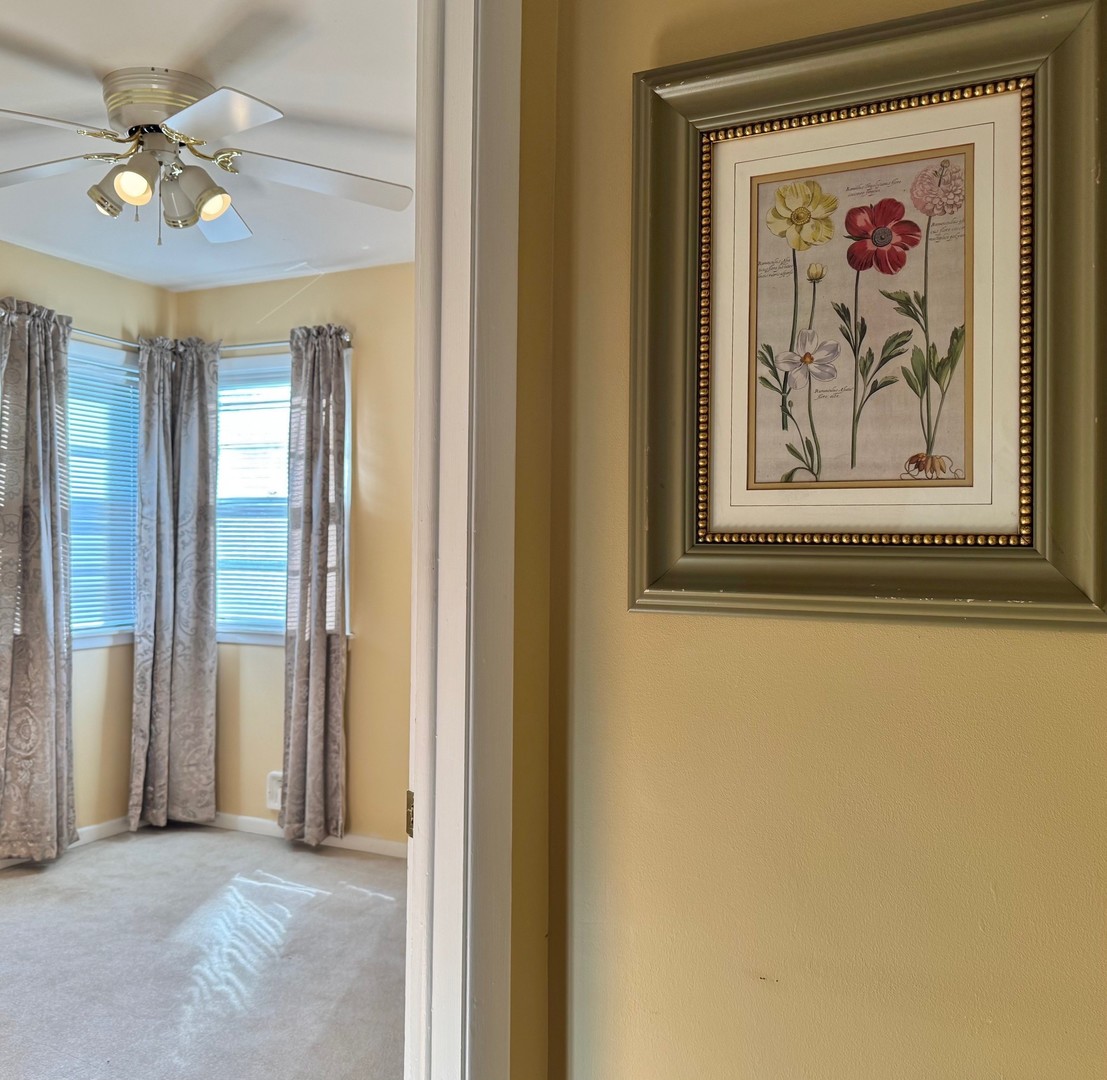 1440 S 4th Avenue, Des Plaines, IL 60018