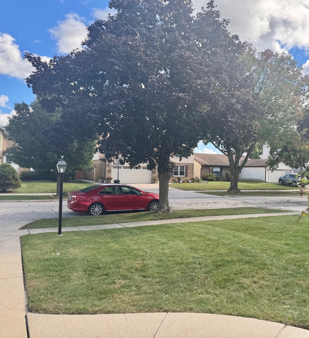 1440 S 4th Avenue, Des Plaines, IL 60018