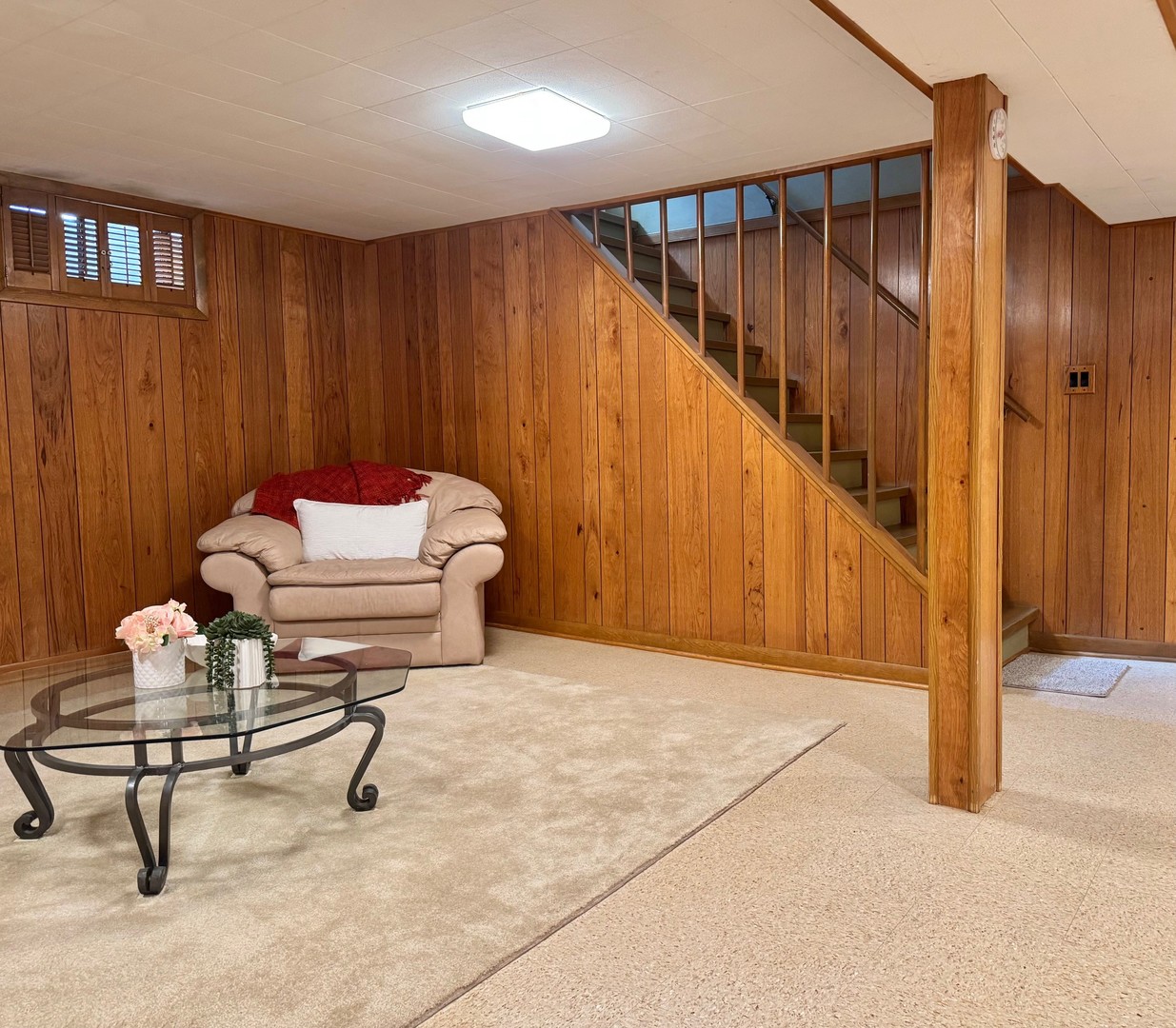 1440 S 4th Avenue, Des Plaines, IL 60018