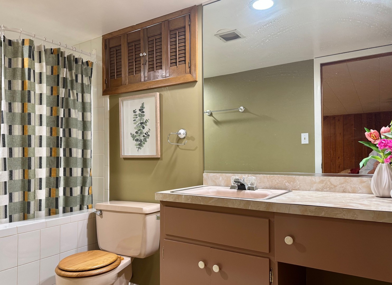 1440 S 4th Avenue, Des Plaines, IL 60018