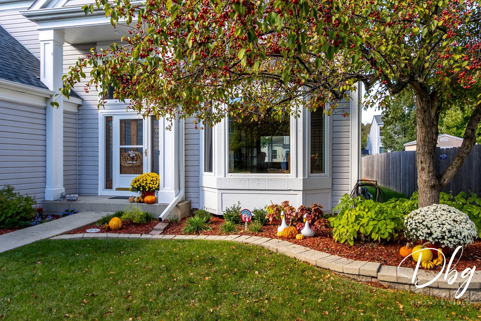 252 Carters Grove Court, Grayslake, IL 60030