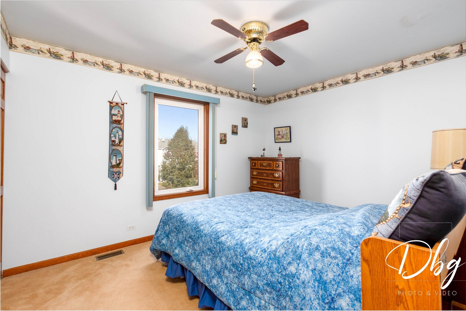 252 Carters Grove Court, Grayslake, IL 60030