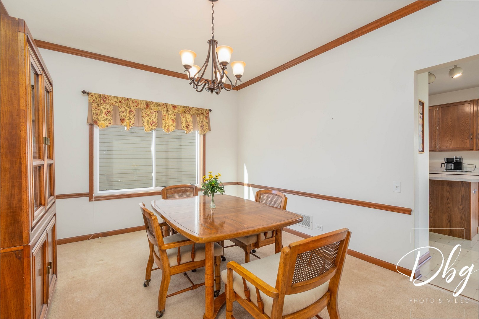 252 Carters Grove Court, Grayslake, IL 60030