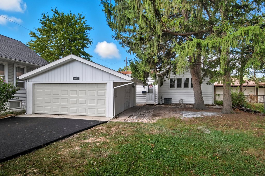 2330 121st Street, Blue Island, IL 60406