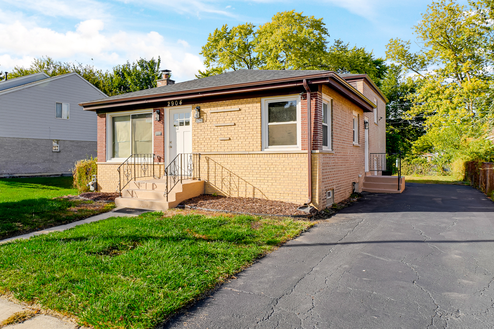 2904 140th Street, Blue Island, IL 60406