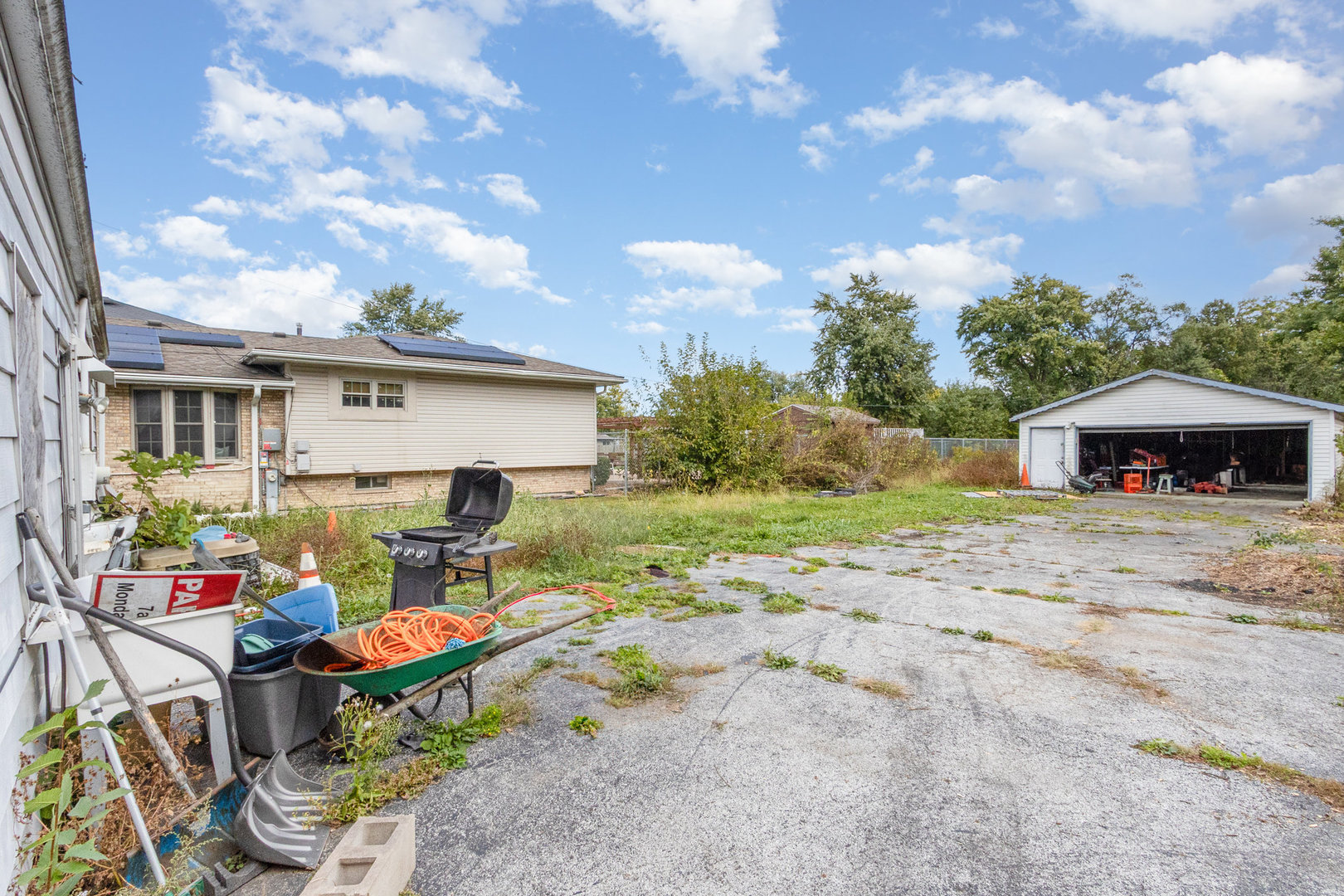 15231 Kilbourne Avenue, Midlothian, IL 60445