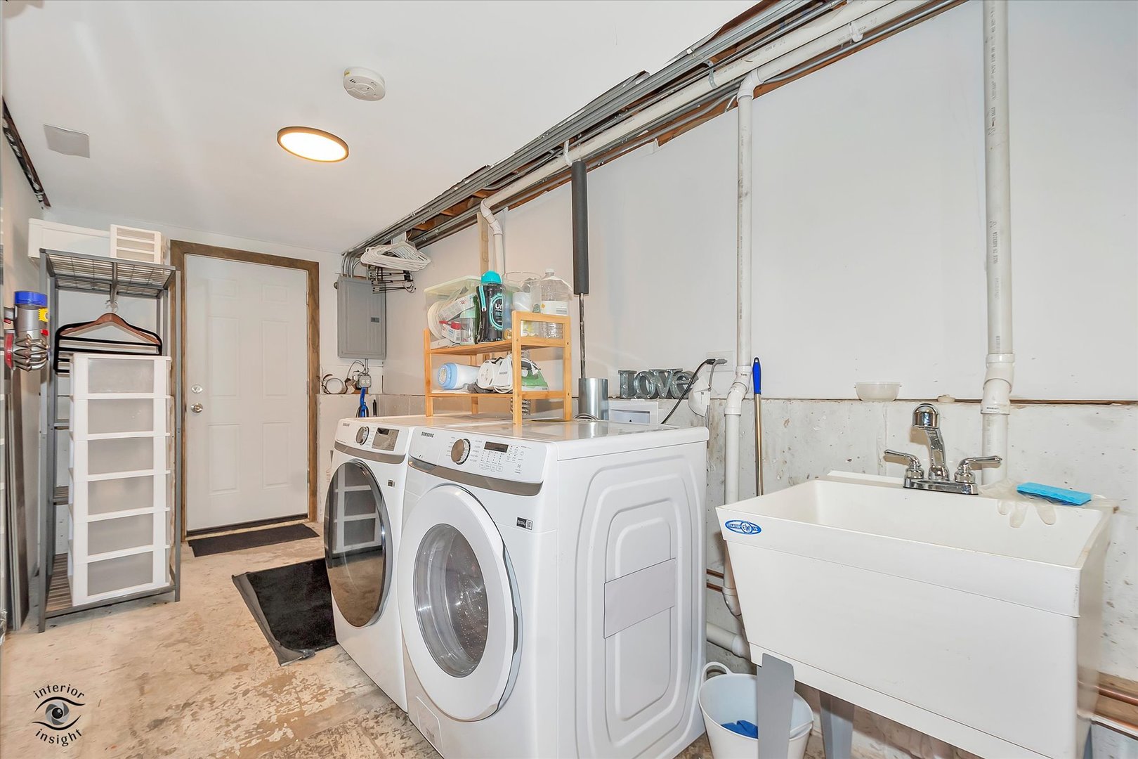 7829 Valley View Lane, Woodridge, IL 60517