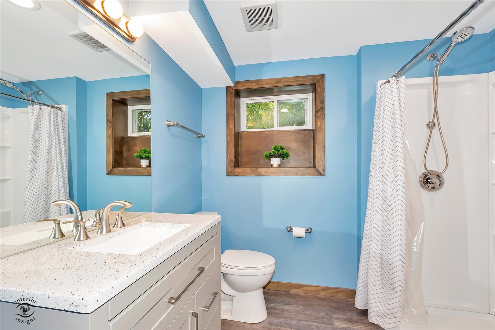 7829 Valley View Lane, Woodridge, IL 60517