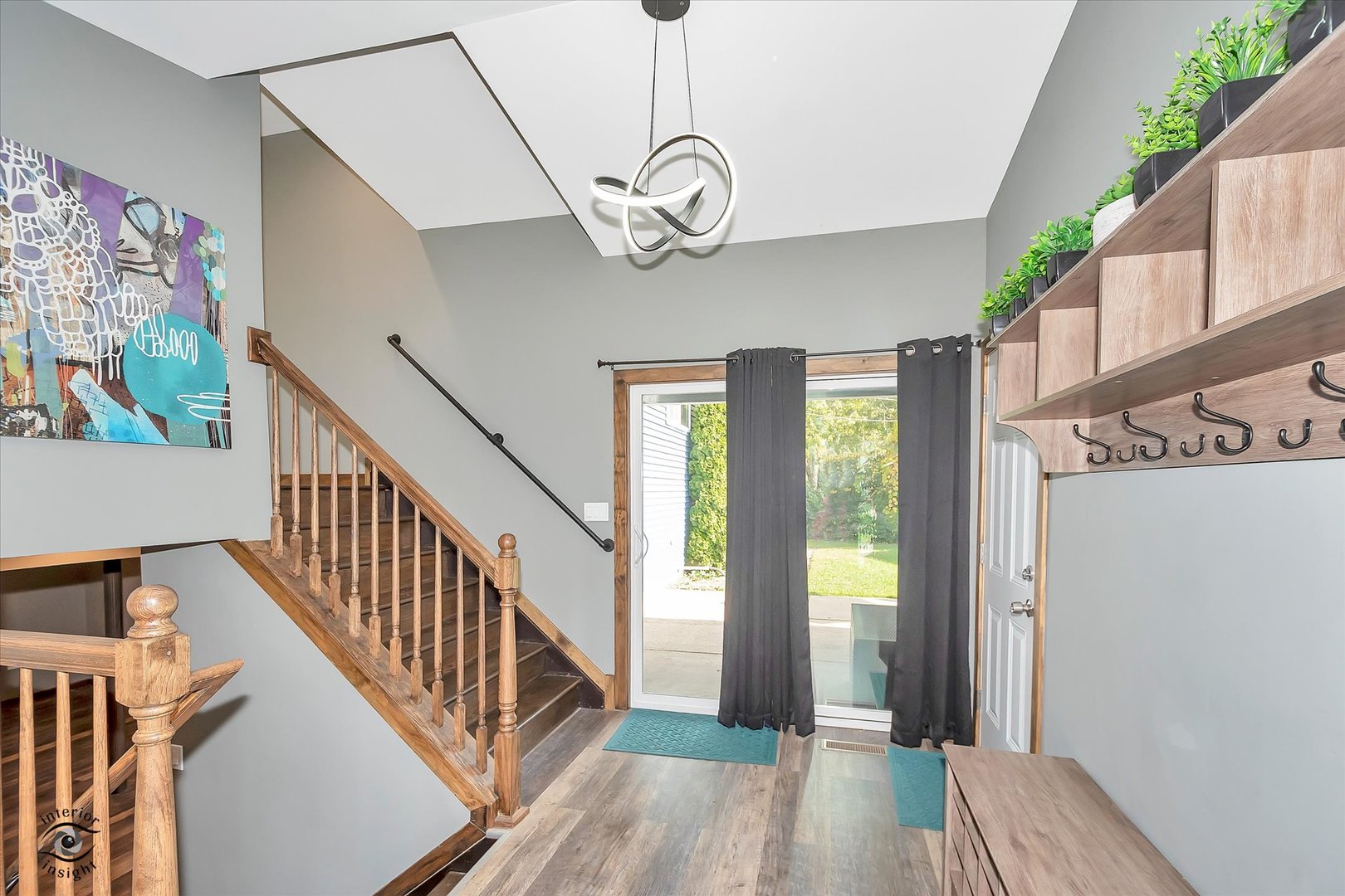 7829 Valley View Lane, Woodridge, IL 60517